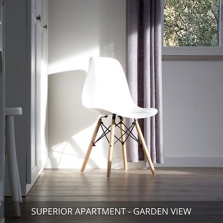 Homey Experience - Design Apartments Golfo Aranci Bagian luar foto