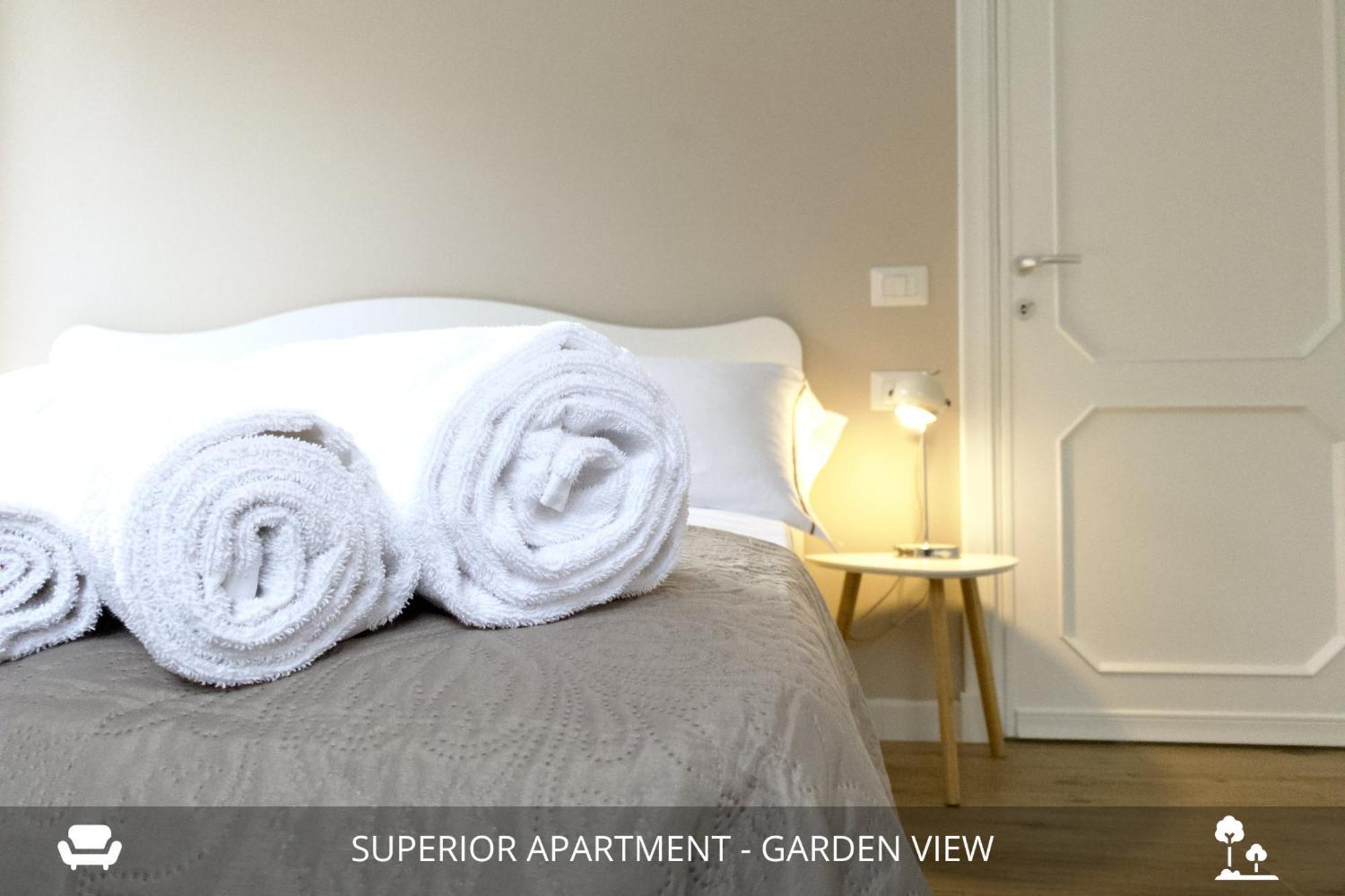 Homey Experience - Design Apartments Golfo Aranci Bagian luar foto