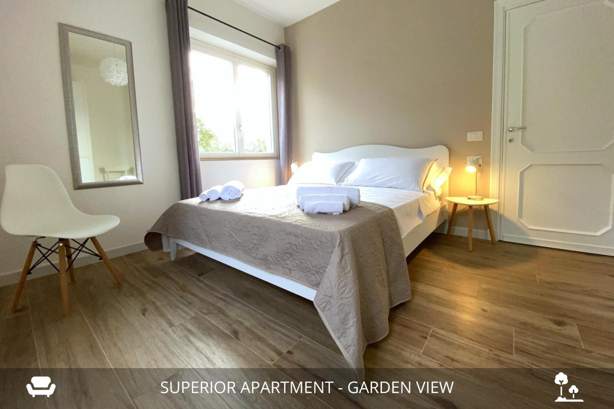 Homey Experience - Design Apartments Golfo Aranci Bagian luar foto